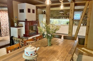 Chalupa u lesa - hrad Tol�tejn - Lu�ick� hory