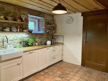 Chalupa u lesa - hrad Tol�tejn - Lu�ick� hory