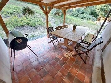 Chalupa u lesa - hrad Tol�tejn - Lu�ick� hory