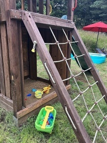 Chalupa u lesa - hrad Tol�tejn - Lu�ick� hory