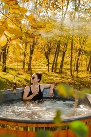 Rodinn� Glamping a koupac� sud - Ml�nsk� rybn�k