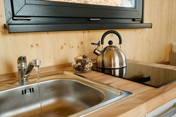 Glamping se saunou �esk� r�j - P��hrazsk� sk�ly