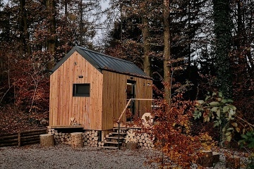 Glamping se saunou �esk� r�j - P��hrazsk� sk�ly