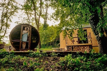 Glamping se saunou �esk� r�j - P��hrazsk� sk�ly