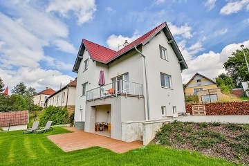 Chalupa s baz�nem - Ch�novsk� jeskyn� - Vyso�ina