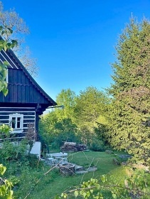 Roubenka Lesn� r�j - kamna s pec� a koupac� sud