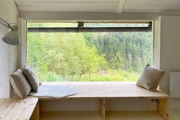 Roubenka pec a koupac� sud - u Jizersk�ch hor a Krkono�