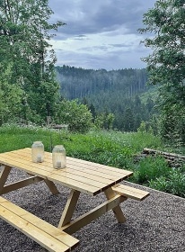 Roubenka Lesn� r�j - kamna s pec� a koupac� sud