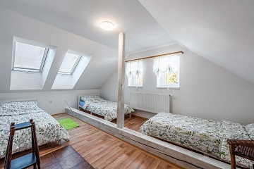 Chalupa s baz�nem - Kutn� Hora - Pos�zav�