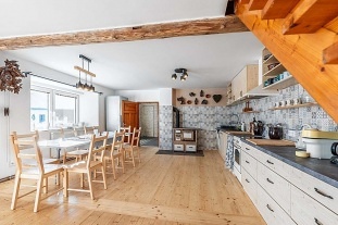 Chalupa s baz�nem - Kutn� Hora - Pos�zav�