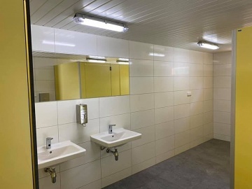 Chaty s baz�nem - Rodinn� kemp - B�l� Karpaty