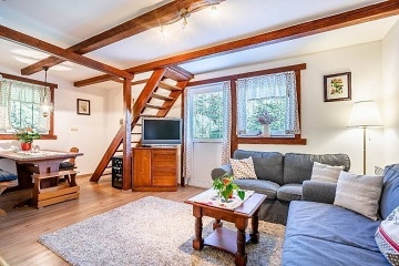 Chata na samot� - CHKO B�l� Karpaty - Luha�ovice