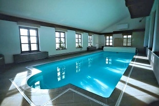 Chalupa samota a vnit�n� baz�n - Javorn�k - �umava