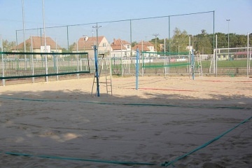 Rodinn� chalupa s uzav�en�m dvorem - NP Podyj�