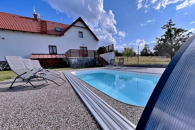 Chalupa wellness a baz�n - �umava - hrad Ka�perk