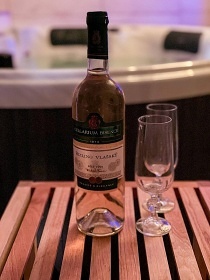 Chalupa wellness a baz�n - �umava - hrad Ka�perk