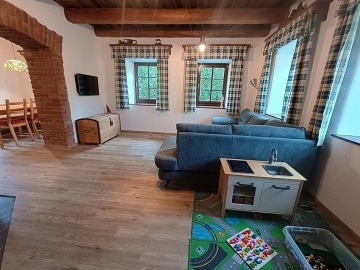 Rodinn� chalupa - Moravsk� cyklostezka - Jesen�ky