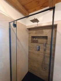 Rodinn� chalupa - Moravsk� cyklostezka - Jesen�ky