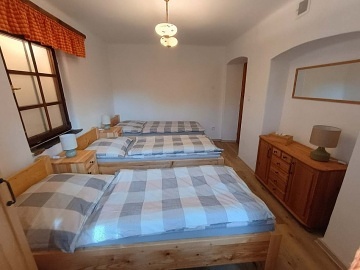 Rodinn� chalupa - Moravsk� cyklostezka - Jesen�ky