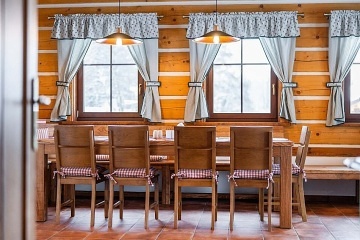 Roubenka s kachlov�mi kamny - Adr�pa�sk� sk�ly