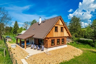 Roubenka s kachlov�mi kamny - Adr�pa�sk� sk�ly