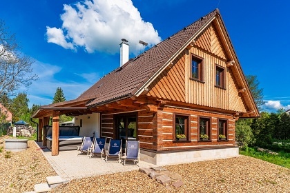 Roubenka s kachlov�mi kamny - Adr�pa�sk� sk�ly