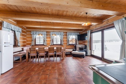 Roubenka s kachlov�mi kamny - Adr�pa�sk� sk�ly