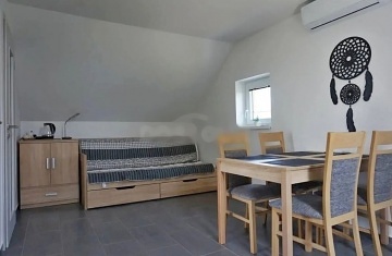 Chata a glamping vinn� sklep a baz�n - Znojemsko