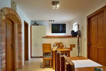 Chata a glamping vinn� sklep a baz�n - Znojemsko