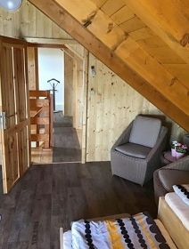 Chata a glamping vinn� sklep a baz�n - Znojemsko