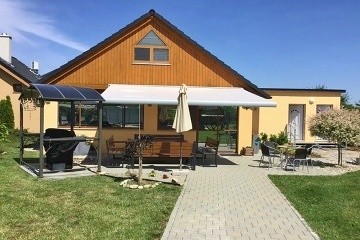 Chata a glamping vinn� sklep a baz�n - Znojemsko