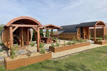 Chata a glamping vinn� sklep a baz�n - Znojemsko