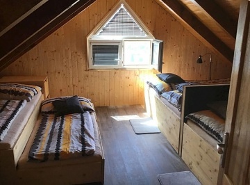 Chata a glamping - vinn� sklep a baz�n - Znojemsko