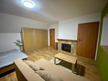 Chalupa baz�n a wellness - Ch�iby - hrad Buchlov