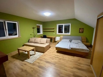 Chalupa baz�n a wellness - Ch�iby - hrad Buchlov