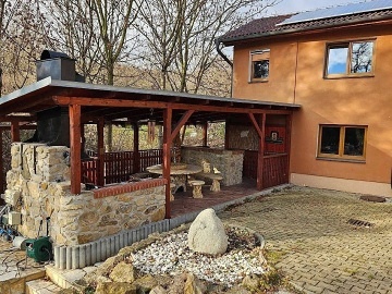 Chalupa baz�n a wellness - Ch�iby - hrad Buchlov
