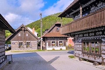 Drevenica BRUNDZOVCE - ubytovanie Čičmany