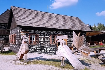 Roubenka Strážovské vrchy - skanzen Čičmany