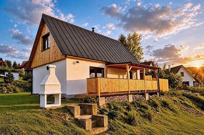 Chata u lesa - Lipenská přehrada - jižní Čechy