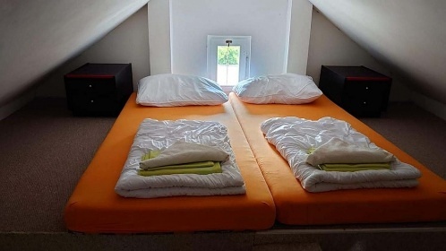 Chalupa u Lu�nice - vnit�n� baz�n - T�borsko