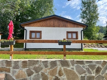 Chaty a apartm�ny - wellness a baz�n - p�ehrada Lipno