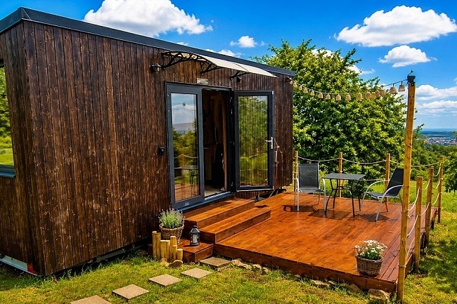 Glamping Ch�iby - hrad Buchlov - B�l� Karpaty
