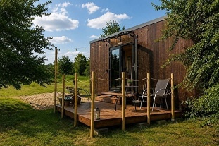 Nov� objekt: Glamping Ch�iby - hrad Buchlov - B�l� Karpaty