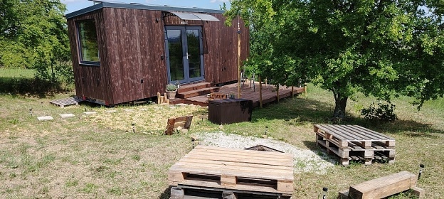 Glamping Ch�iby - hrad Buchlov - B�l� Karpaty
