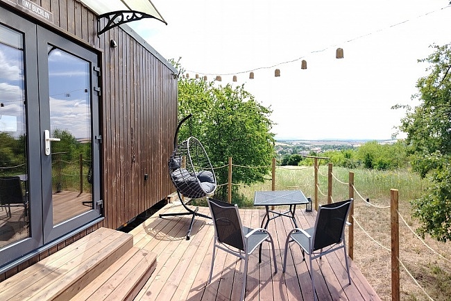 Glamping Chřiby - hrad Buchlov - Bílé Karpaty