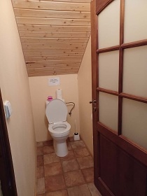 Chalupa terasa a baz�n - Hrad Kost - �esk� r�j