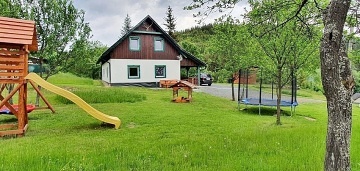 Chalupa baz�n a koupac� sud - Apartm�ny Beskydy
