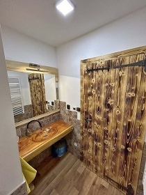 Chalupa baz�n a koupac� sud - Apartm�ny Beskydy