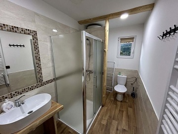 Chalupa baz�n a koupac� sud - Apartm�ny Beskydy