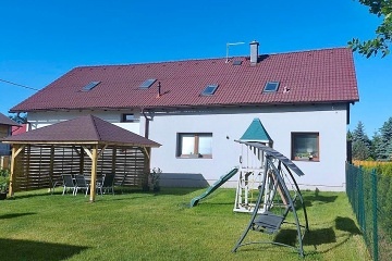 Chalupa s apartm�ny - Turnov - �esk� r�j